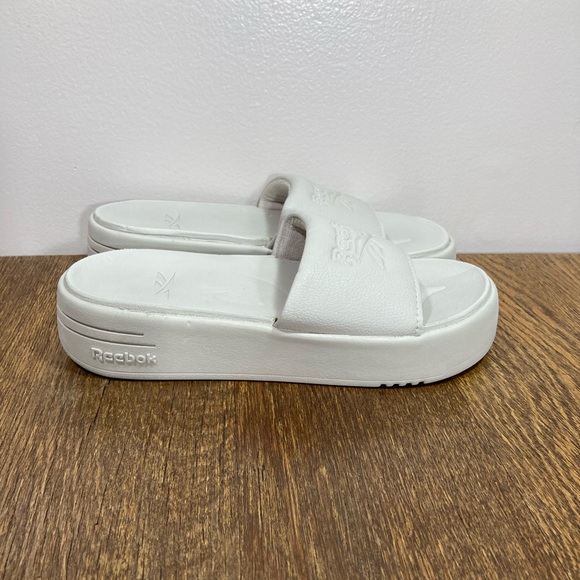 Reebok Classic Pale Grey Platform Slides Women’s Size 6 - Picture 1 of 10